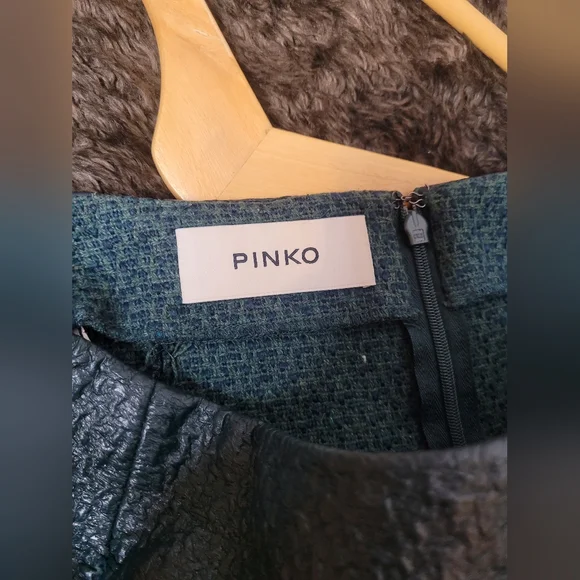 Pinko Skirt Womens size 6 Green Mini - Picture 4 of 10